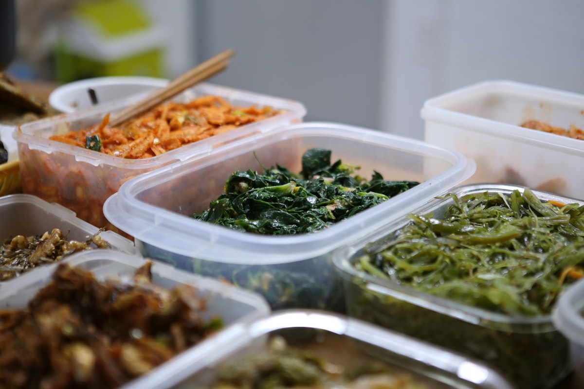 Protein-rich meal prep bowls with grilled chicken and vegetables